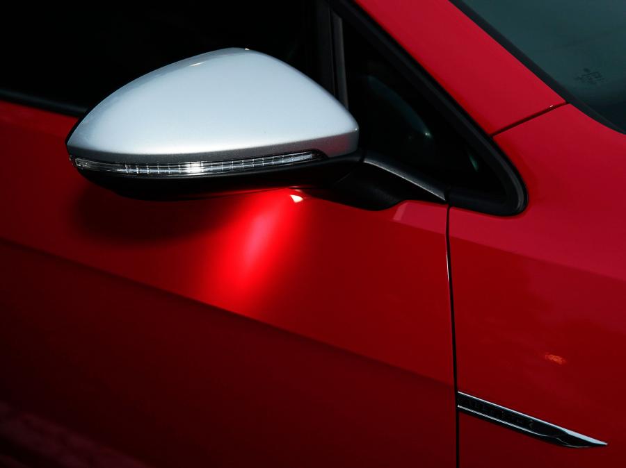 Детали экстерьера Volkswagen Golf Alltrack (Typ 5G) 2015 года  (JP) (фото 4 из 10)